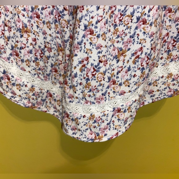 American Eagle off the shoulder top. Size L. - Picture 6 of 7